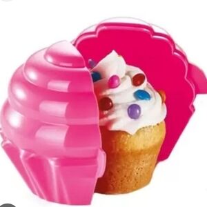 Tupperware Individual Cup Cake Holder